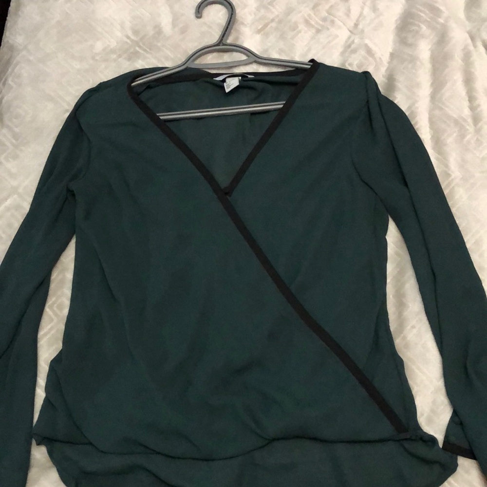 H& m women’s blouse green long sleeve size 6